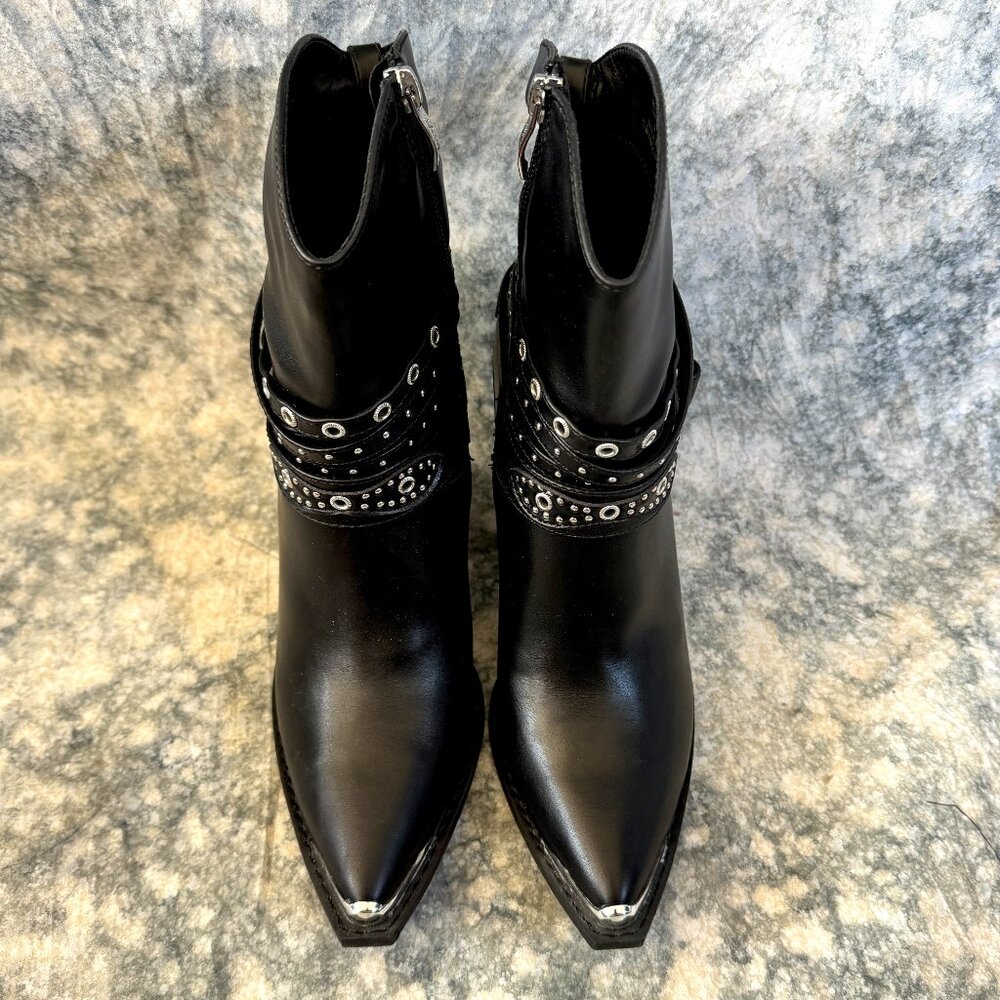 Michael Shannon Dottie Faux Leather Western Boot 4" Heel - 9 NWOT - Picture 3 of 7